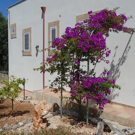 Poggio Ulivi E Mare קרוביניו