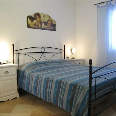 Poggio Ulivi E Mare
