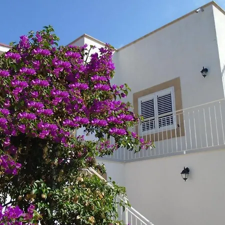Poggio Ulivi E Mare קרוביניו